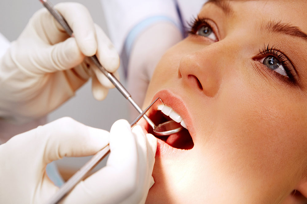¿Aplazar la visita al dentista por miedo al contagio tras la desescalada? Estos son los riesgos